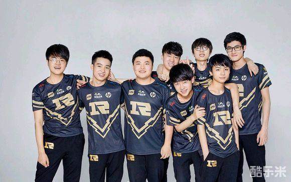 未来的昂首 未来的昂首