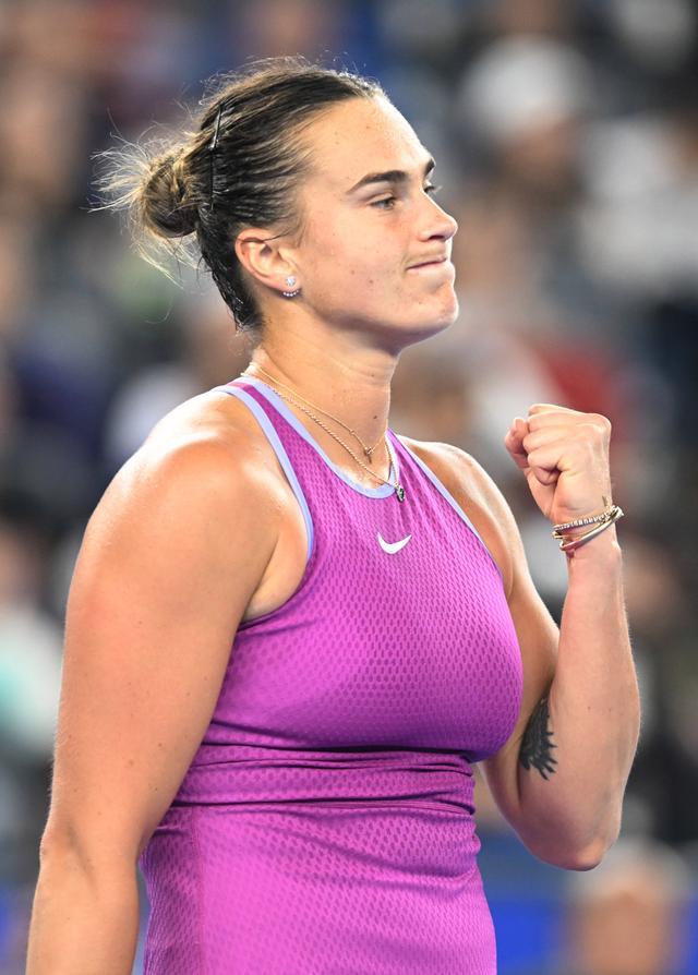 手进攻和快 手进攻和快